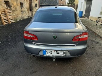 Superb ll 2010,2,0 TDI,automat DSG,sedan - 4