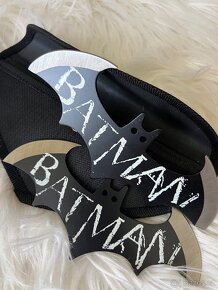 BATMAN SADA VRHACÍCH SHURLIKENŮ - 4