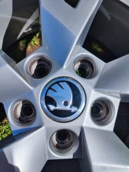 Středové krytky kol Škoda 56mm - 4