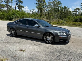 AUDI S8 5.2 V10 2008 - 4