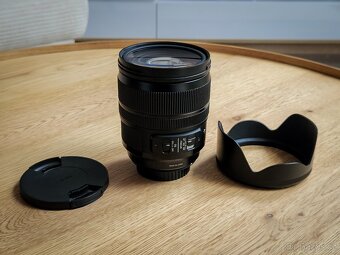 Sigma 24-70 mm f/2,8 DG OS HSM Art pro Canon EF - 4