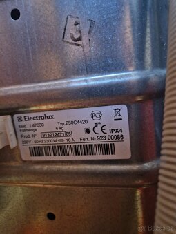 Pračka AEG ELEKTROLUX s horním plněním - 4