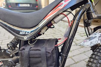 dětská motorka Oset 16 / MiniRocket Coyote 1500 W - 4