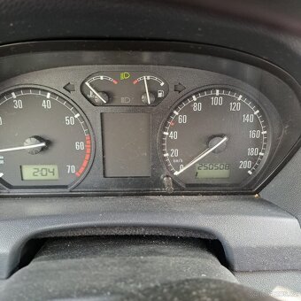 Skoda Fabia 1.2HTP - 4