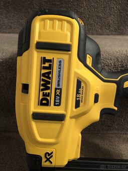 Nová Aku hřebíkovačka DeWALT DCN680(bez bat. a nab.) - 4