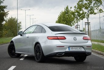 Mercedes-Benz E trieda Kupé 200 A/T 9g / AJ NA SPLÁTKY / - 4