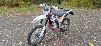 AJP PR5 250 Enduro - 4