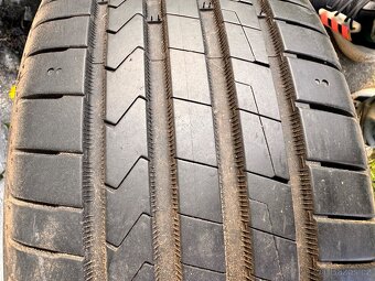Hankook Ventus Prime 4 K135 215/55R16 93V DOT 0323 - 4