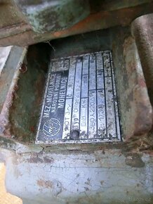 Elektromotor přírubový 800W - 4