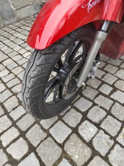 Prodám zánovní skůtr Trevis 125 R.V 2019 Pozustalost - 4