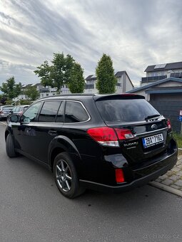 Subaru Outback 2.0D 4x4, panorama, kůže, výbava, TOP stav - 4