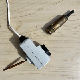 Termostat provozní zakrytovaný s jímkou 0-90°C - 4