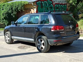NÁHRADNÍ DÍLY - VW TOUAREG 2,5TDi - MANUÁL - barva LC9Z - 4