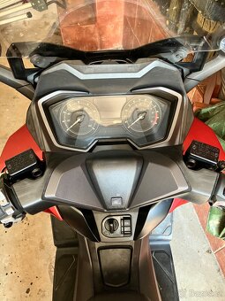 Honda FORZA 125 - 4