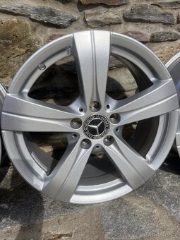 Sada ALU Mercedes W206 - 7Jx17 ET44,5 - 4