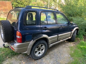 Suzuki Grand Vitara 2.5 V6 106kw - 4