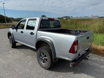 Isuzu D-Max - 4