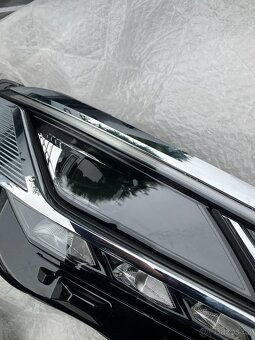 predni svetlo vw touareg 18-23 prave pravy 082 - 4