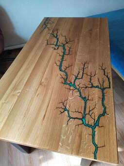 Dubový stůl s blesky - 4