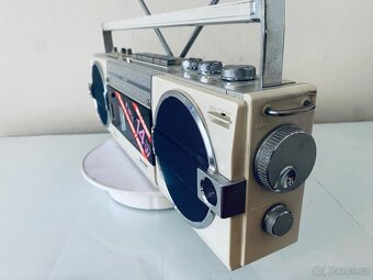 Radiomagnetofon Sharp GF-7, rok 1984 - 4