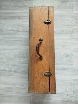 Prodám starožitný, funkční vysavač Electrolux - 4