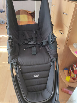 Britax B-Motion 4+ dvojkombinace černá/vínová - 4