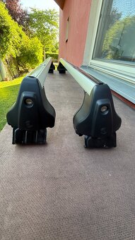 Prodám originál Škoda střešní nosiče na Škoda Superb B8 limo - 4