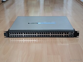 Cisco Linksys SRW248G4 48p managed switch + 4x Gbit - 2 ks - 4