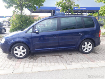 Volkswagen Touran 7 místný,2.0.16V - 4