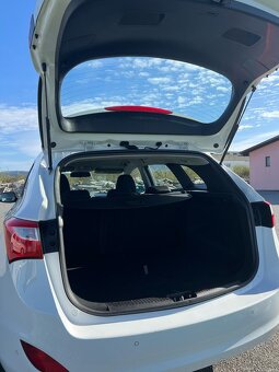Hyundai i30 benzin, 1.6/88kW DOHC 16V, 2016 kombi - 4
