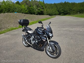 Kawasaki Z1000 - 4