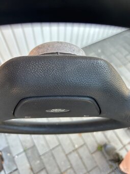 Volant Ford escort - 4