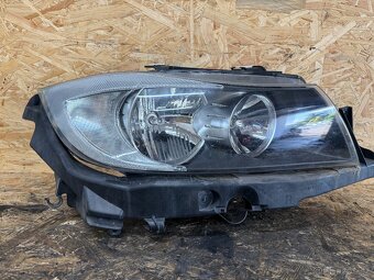 PRAVÉ PŘEDNÍ HALOGENOVÉ SVĚTLO BMW E90 / 91 6942722-07 - 4