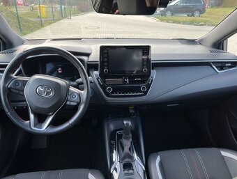 Toyota Corolla Hybrid - 4