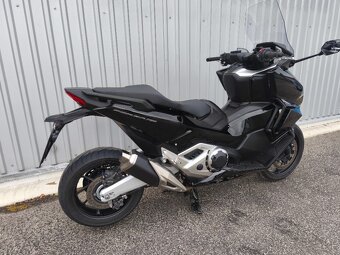 Honda Forza 750 ABS,TC (2022) TOP stav, jako nová, 16 tis.km - 4