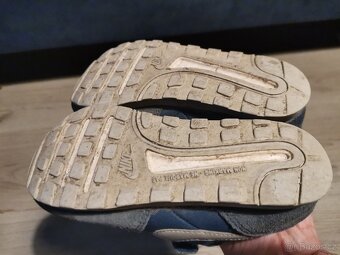 Tenisky zn. Nike vel. 27 - 4