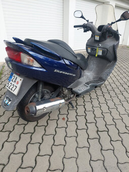 Suzuki Burgman 125 - 4