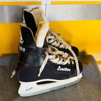 TOP stav - lední busle Active XT ( 36 EU, 23cm) - 4