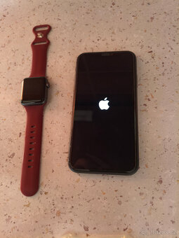 iPhone 11 64GB Black + apple watch 2 38mm - 4