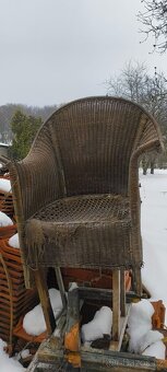 Garážová výprodej - 4