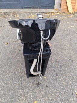 Kadeřnické křesko s mycí jednotkou - 4