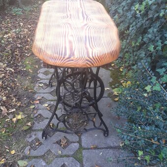 Stolek se šuplíky - 4