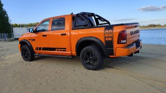 Dodga Ram 1500 5.7 4×4 - 4