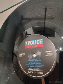 LP The Police ‎- Their Greatest Hits - 4