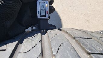 Letní pneumatiky 235/40/19 Pirelli - 4