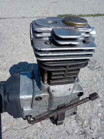 na TRAKTOR ,KOMPRESOR, stabilizator, ZETOR 7245 - 4