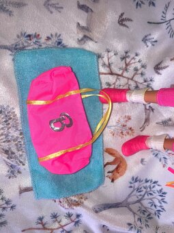 Barbie gymnast - 4