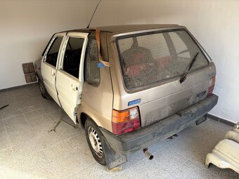 Fiat Uno - 4