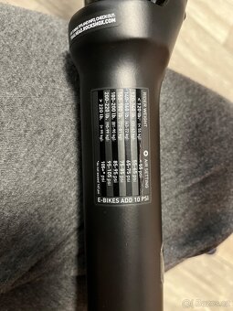 Vidlice Rock Shox 35 Gold - 4