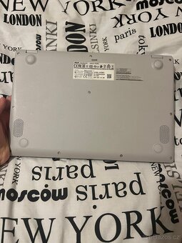 ASUS notebook - 4